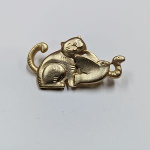 Vintage Cat Bird and Worm Brooch